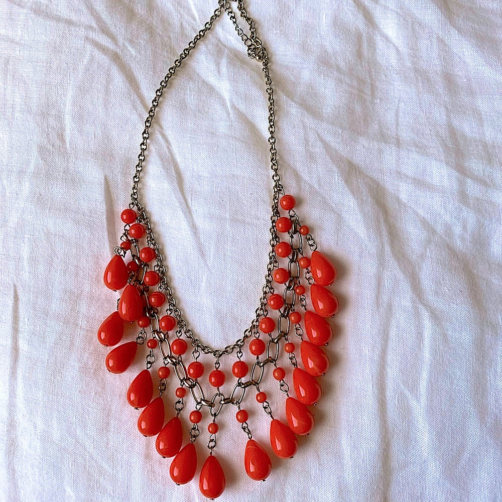 Orange beaded statement necklace • Forever 21